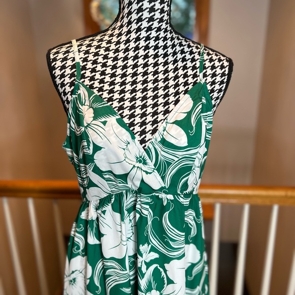 Cupshe midi green floral dress NEW! ✨ - Picture 3 of 5